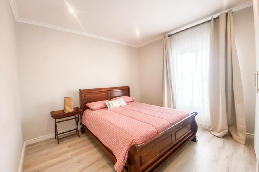 To Let 4 Bedroom Property for Rent in Parklands North Western Cape